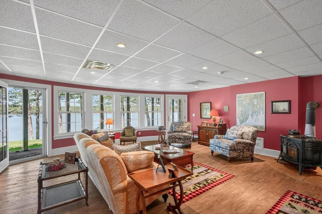 397 State Route 129 South Bristol ME 04573