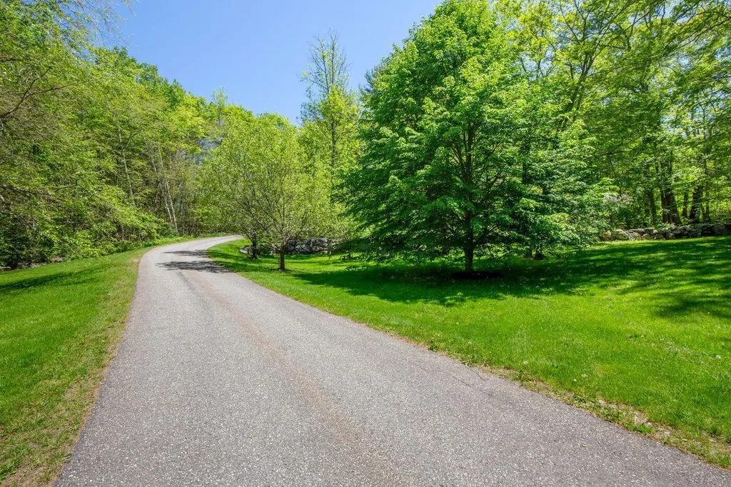 397 State Route 129 South Bristol ME 04573