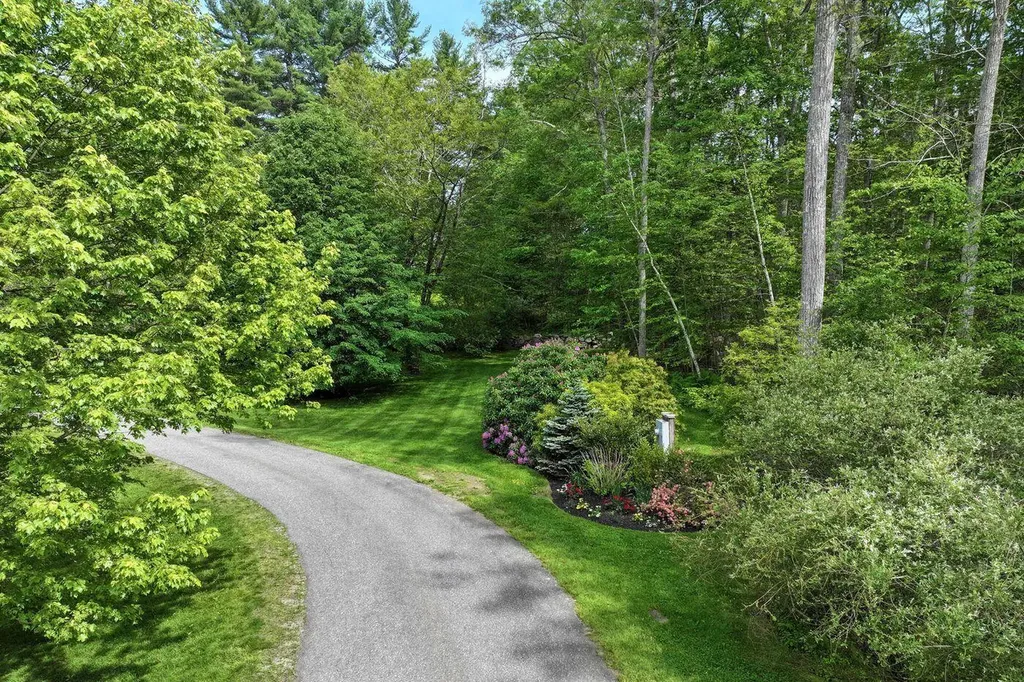 397 State Route 129 South Bristol ME 04573
