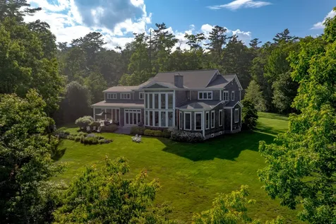 675 Wolfe's Neck Road Freeport ME 04032