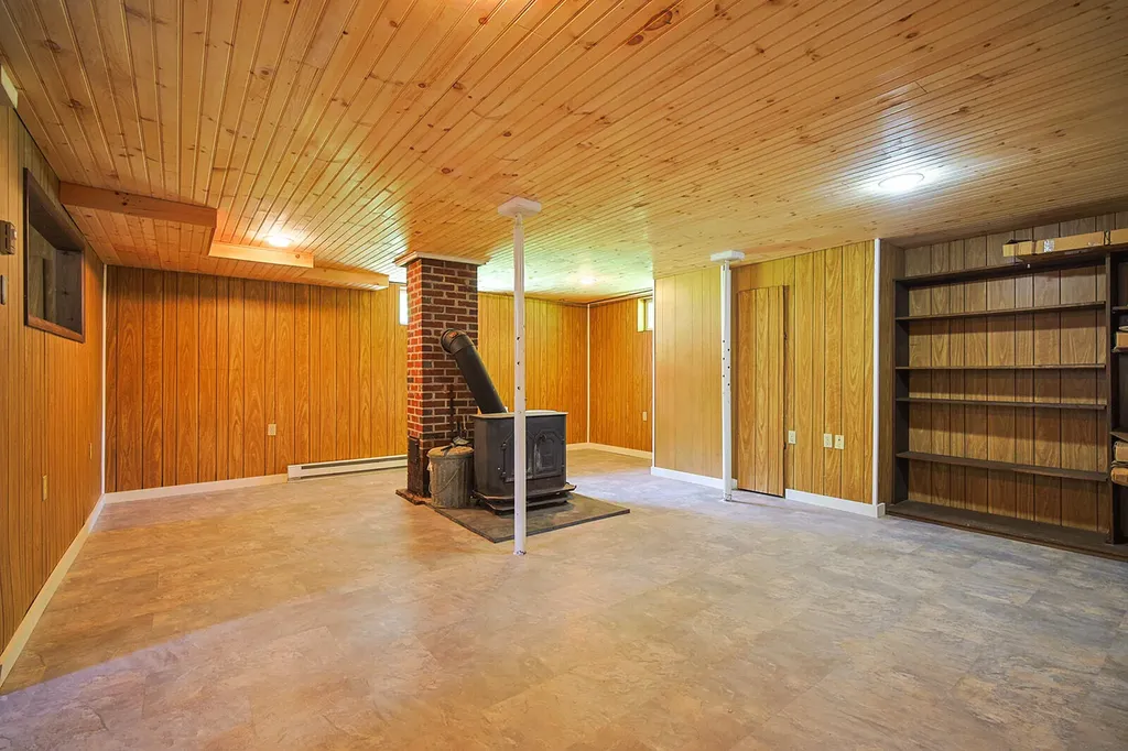 482 West Bay Road Gouldsboro ME 04607