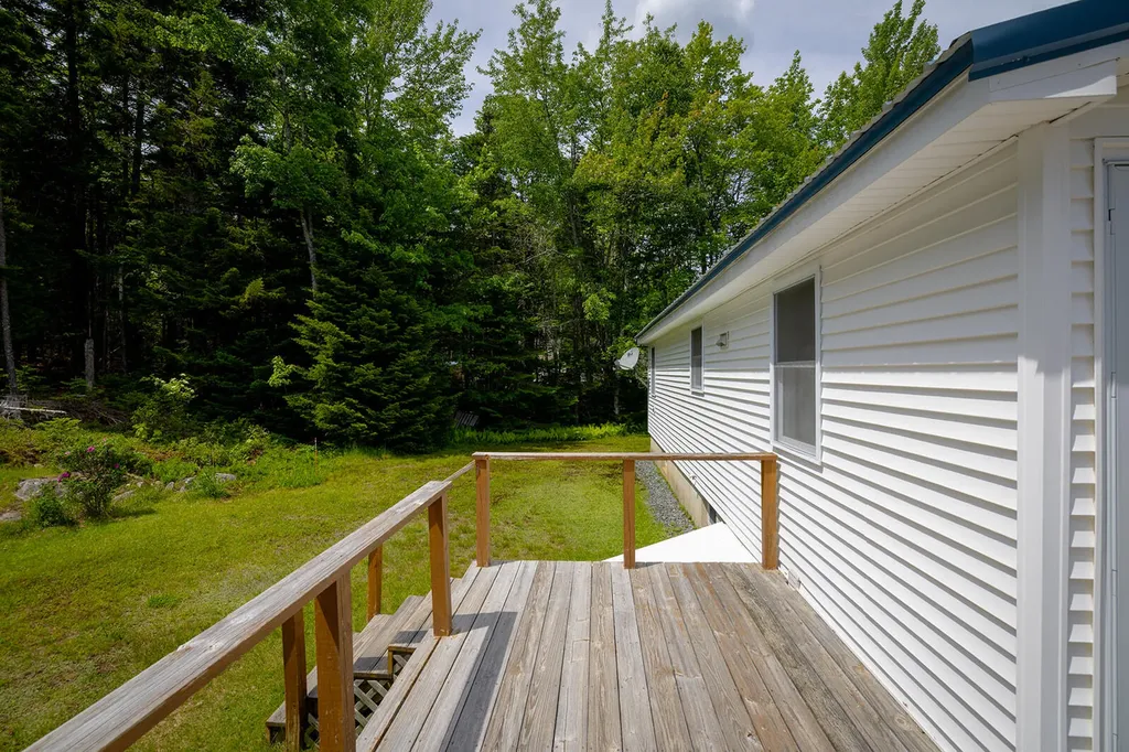 482 West Bay Road Gouldsboro ME 04607