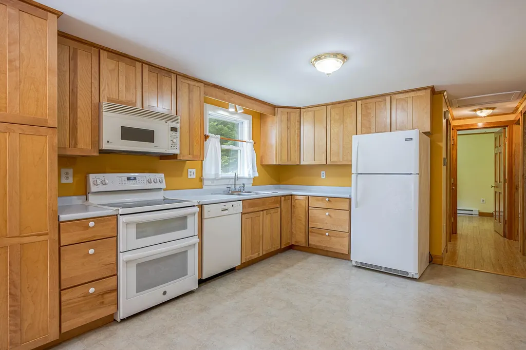482 West Bay Road Gouldsboro ME 04607