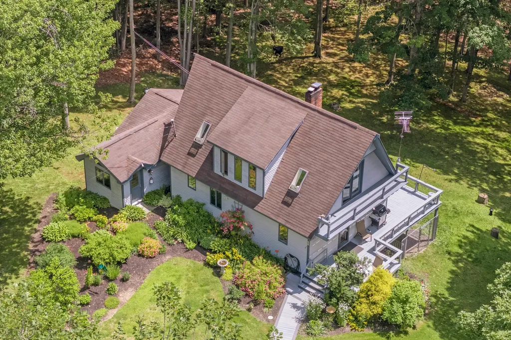 15 Cathy Street Augusta ME 04330