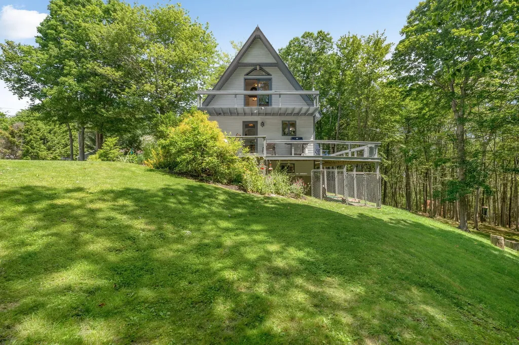 15 Cathy Street Augusta ME 04330