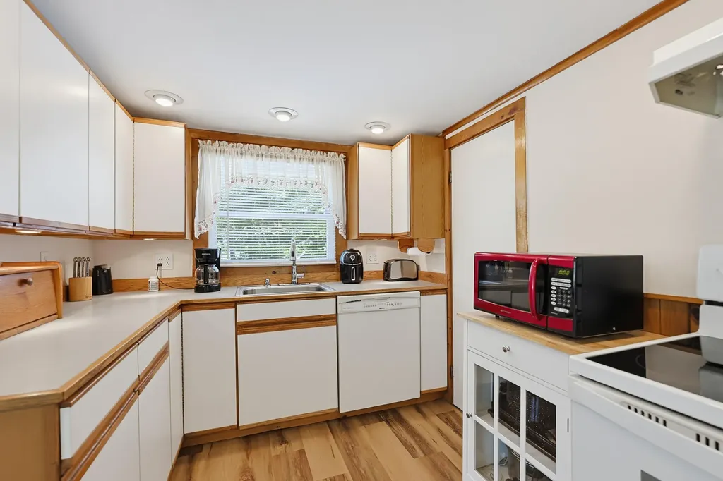 15 White Birch Lane Greene ME 04236