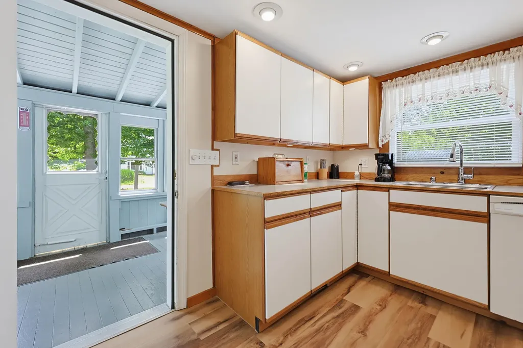 15 White Birch Lane Greene ME 04236
