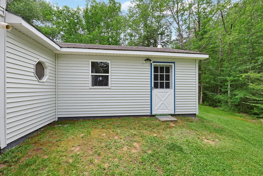 15 White Birch Lane Greene ME 04236
