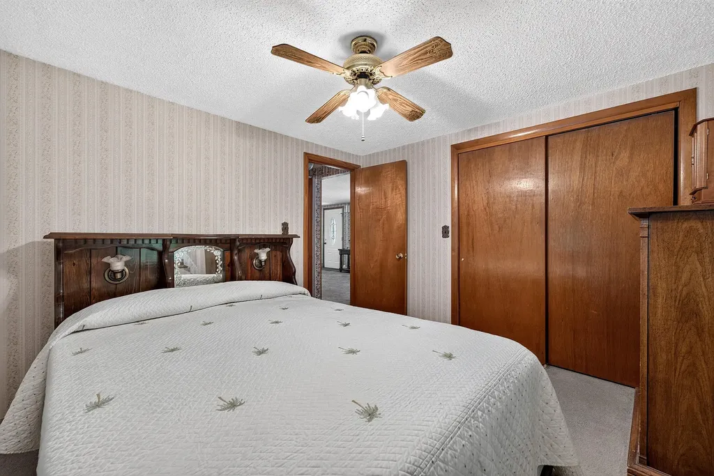 37 Keith Street Chelsea ME 04330