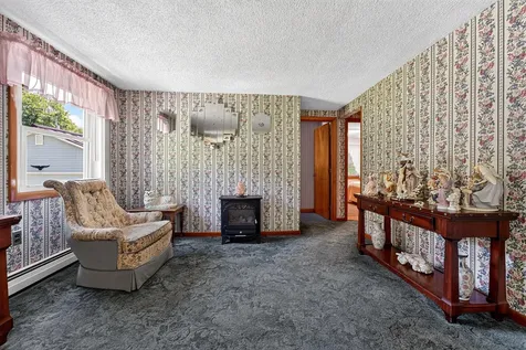 37 Keith Street Chelsea ME 04330