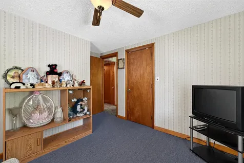 37 Keith Street Chelsea ME 04330