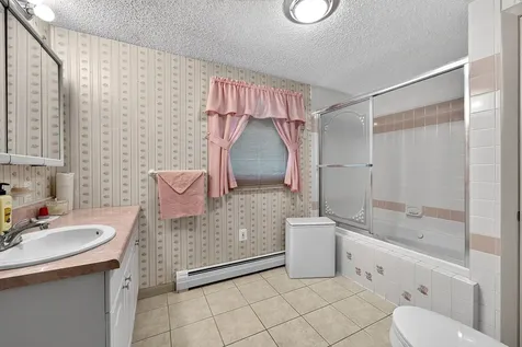 37 Keith Street Chelsea ME 04330