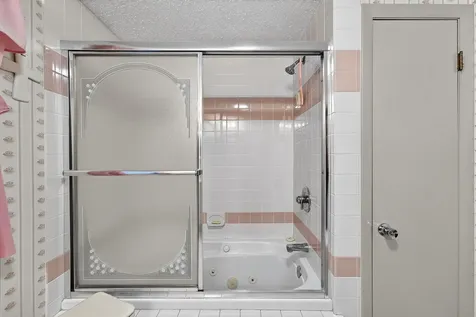 37 Keith Street Chelsea ME 04330