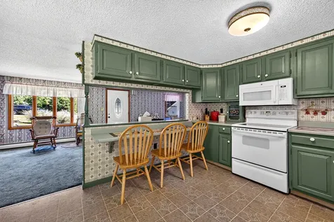 37 Keith Street Chelsea ME 04330