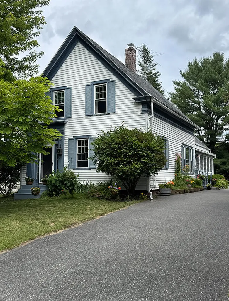 60 Elm Street Gardiner ME 04345