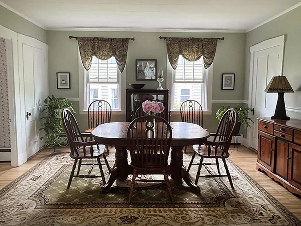 60 Elm Street Gardiner ME 04345