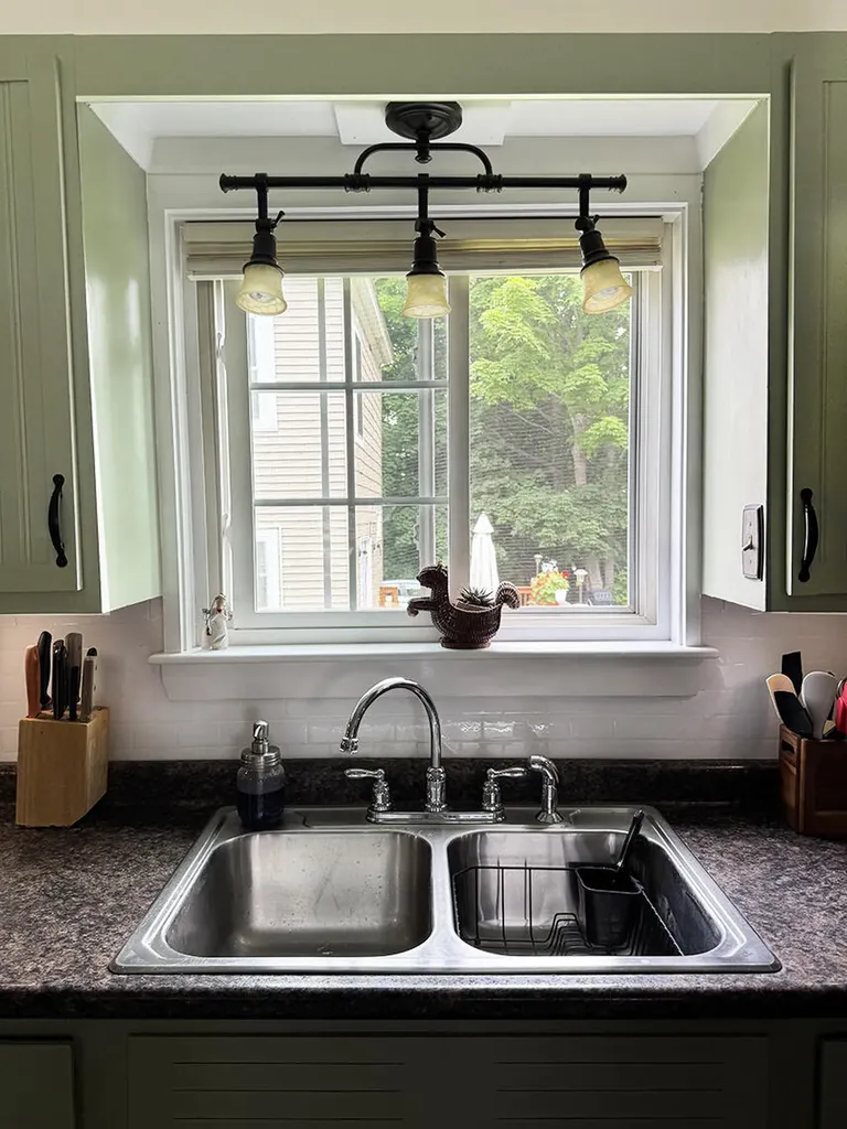 60 Elm Street Gardiner ME 04345