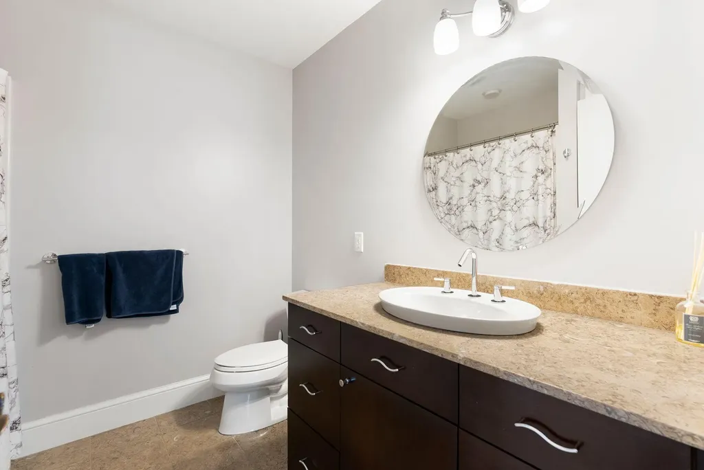 19 Cavendish Way Falmouth ME 04105
