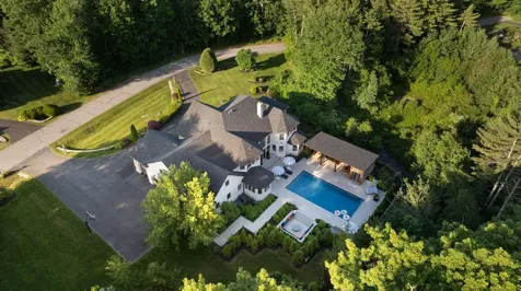 19 Cavendish Way Falmouth ME 04105