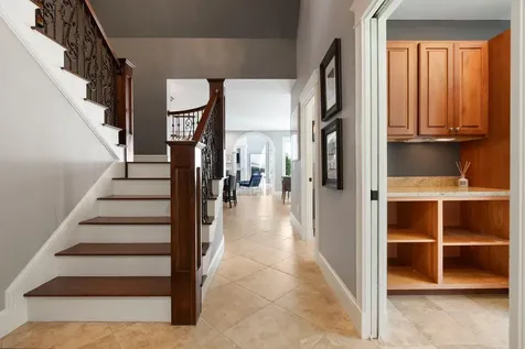 19 Cavendish Way Falmouth ME 04105