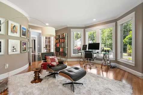 19 Cavendish Way Falmouth ME 04105