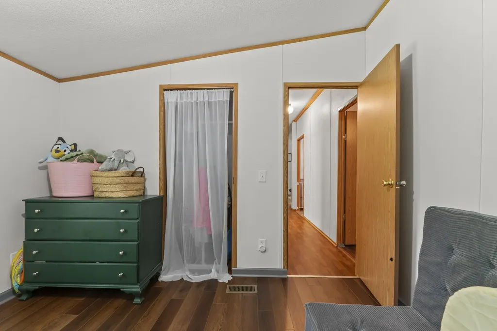 60 Pinnacle Road Liberty ME 04949