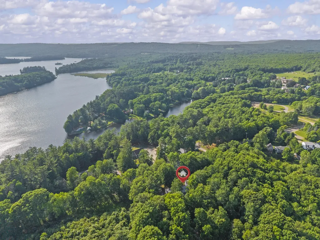 60 Pinnacle Road Liberty ME 04949
