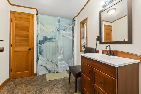 60 Pinnacle Road Liberty ME 04949