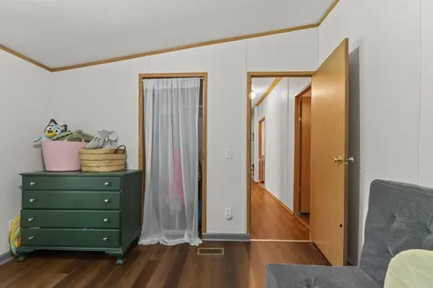 60 Pinnacle Road Liberty ME 04949
