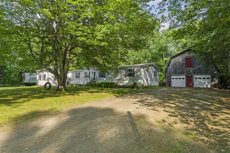 60 Pinnacle Road Liberty ME 04949