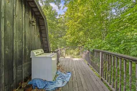60 Pinnacle Road Liberty ME 04949