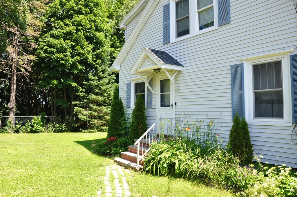 20 Allen Road Brewer ME 04412