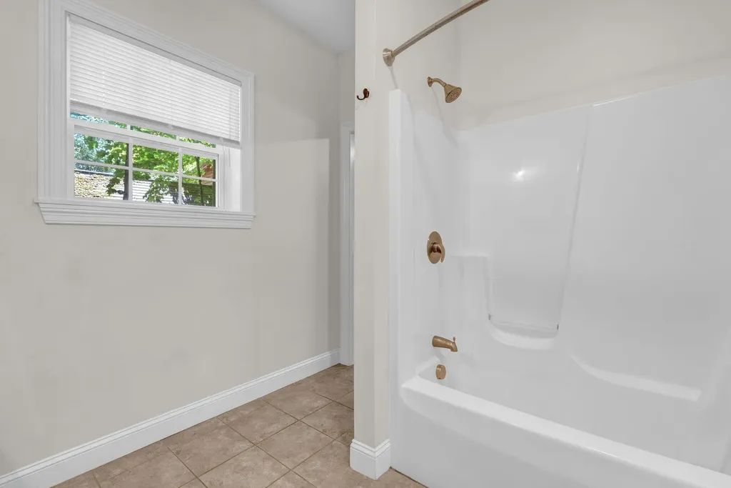 8 Orient Avenue Hampden ME 04444