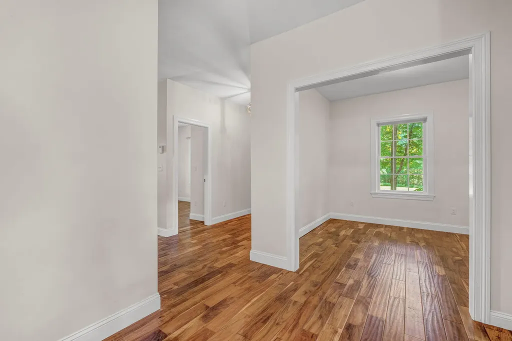 8 Orient Avenue Hampden ME 04444