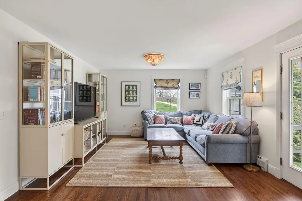 13 Cleaves Farm Road Falmouth ME 04105
