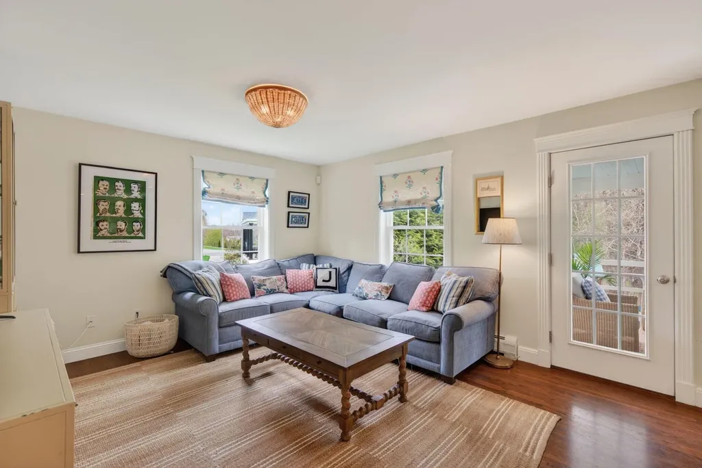 13 Cleaves Farm Road Falmouth ME 04105