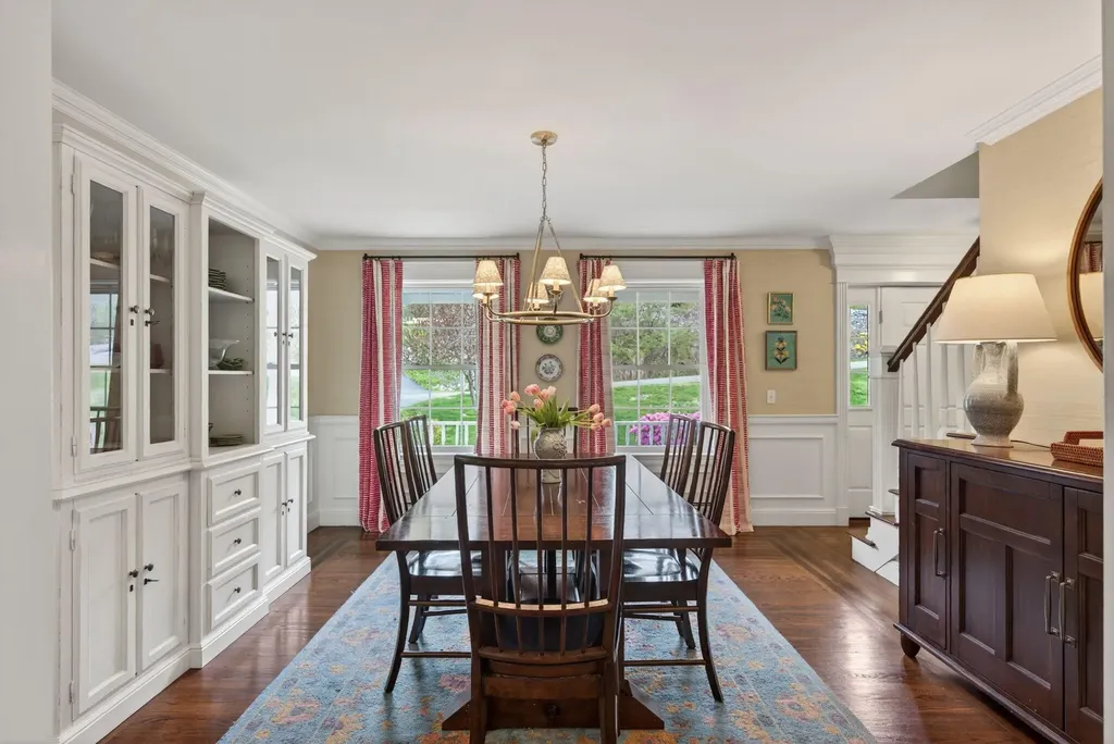 13 Cleaves Farm Road Falmouth ME 04105