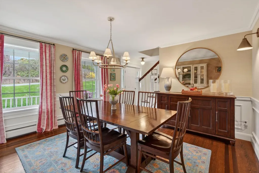 13 Cleaves Farm Road Falmouth ME 04105