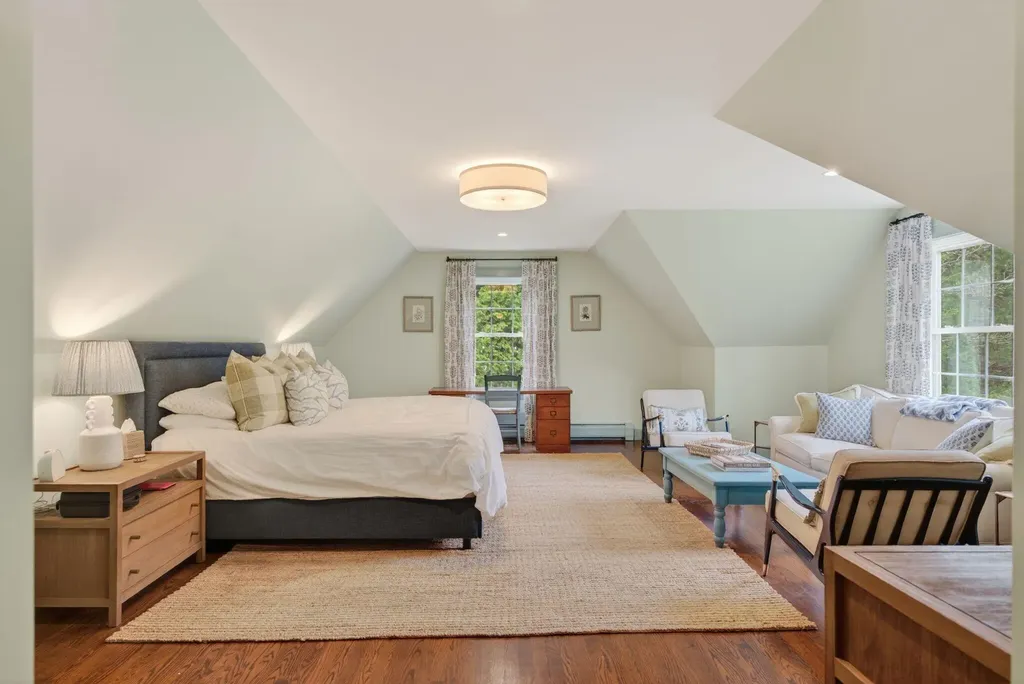 13 Cleaves Farm Road Falmouth ME 04105