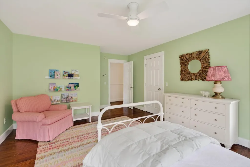 13 Cleaves Farm Road Falmouth ME 04105