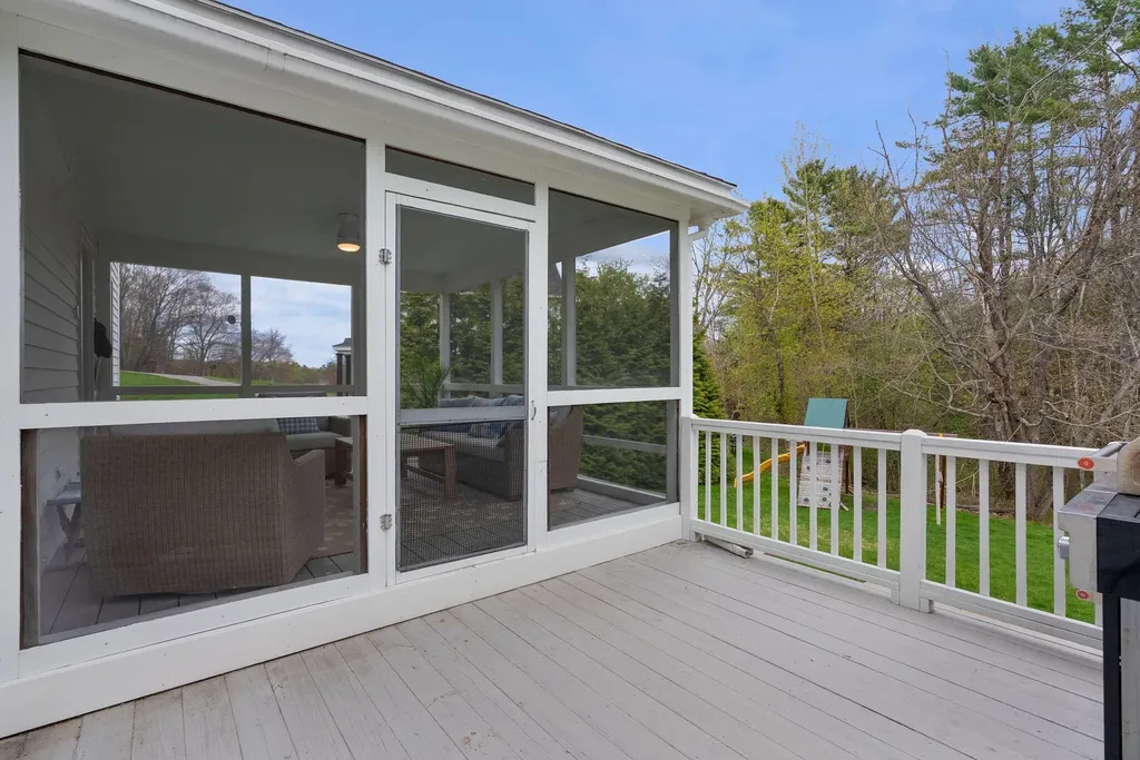 13 Cleaves Farm Road Falmouth ME 04105