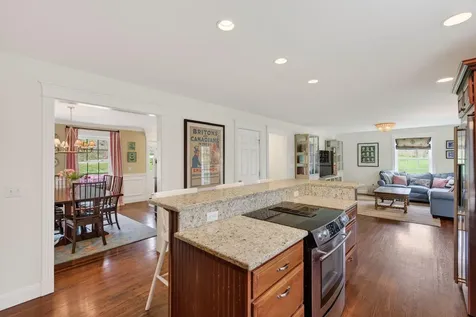 13 Cleaves Farm Road Falmouth ME 04105