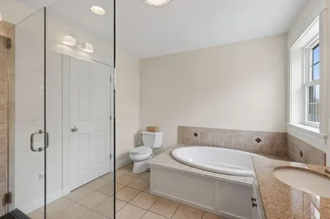 13 Cleaves Farm Road Falmouth ME 04105