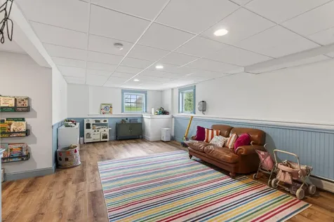 13 Cleaves Farm Road Falmouth ME 04105
