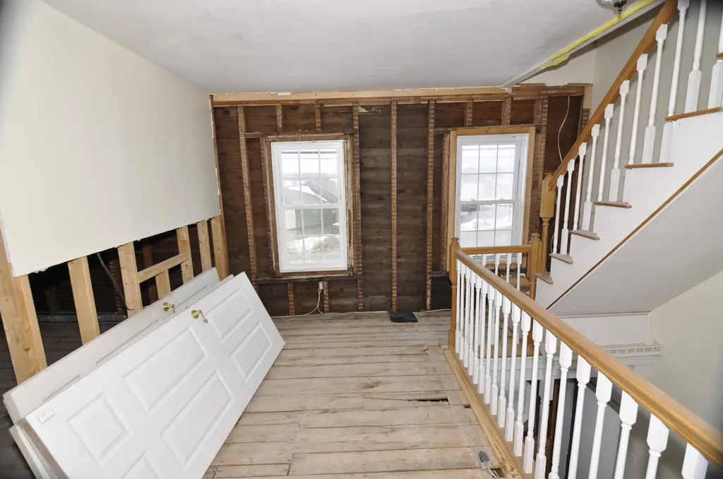 19 Coffin Street Howland ME 04448