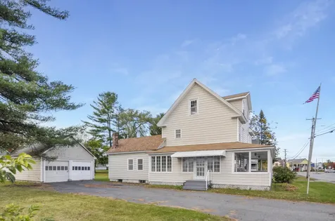 19 Coffin Street Howland ME 04448
