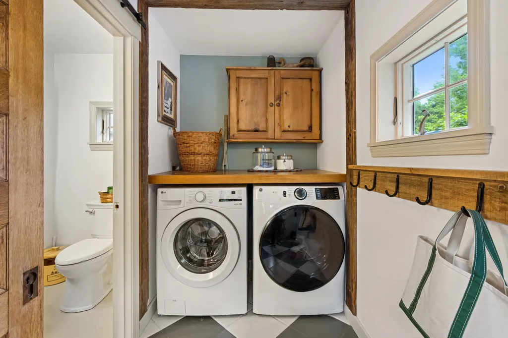 24 Mount Laurel Lane Carmel ME 04419