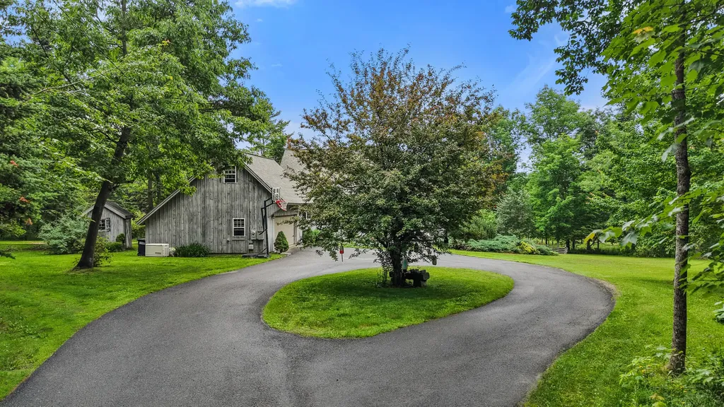 24 Mount Laurel Lane Carmel ME 04419