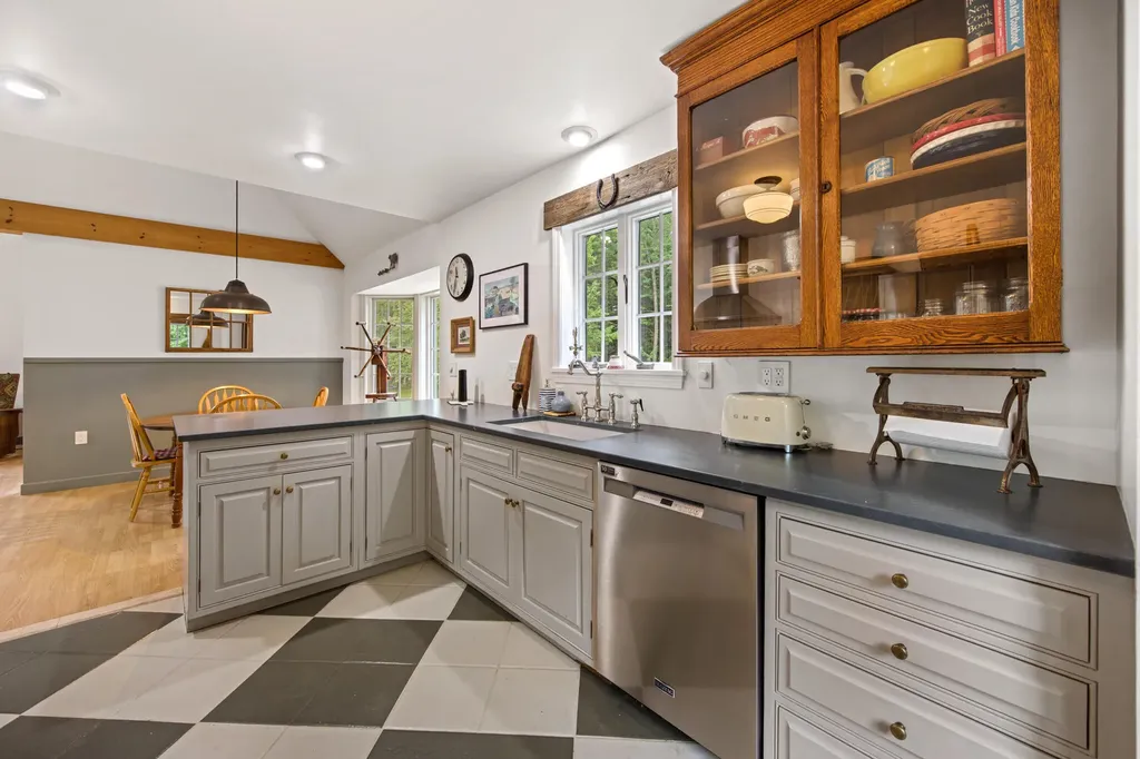 24 Mount Laurel Lane Carmel ME 04419