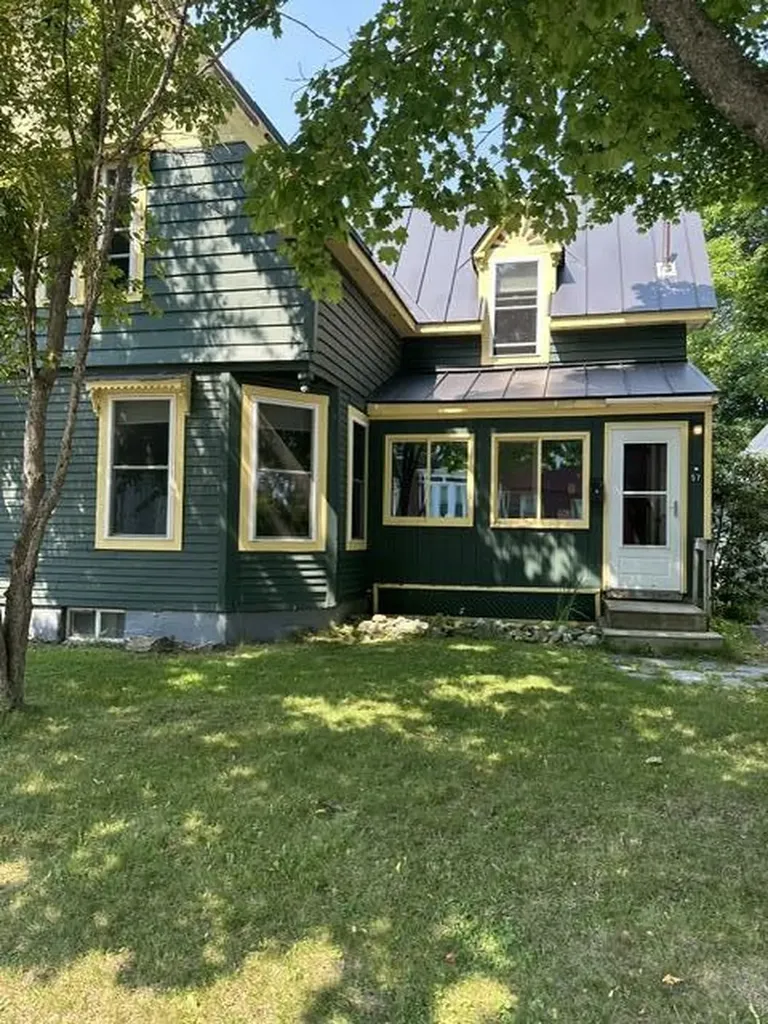 57 Perkins Street Bangor ME 04401